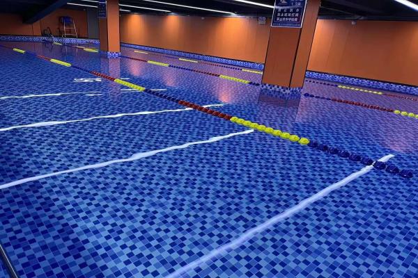 �����h˹���_��Ӿ�^ˮ�����O��